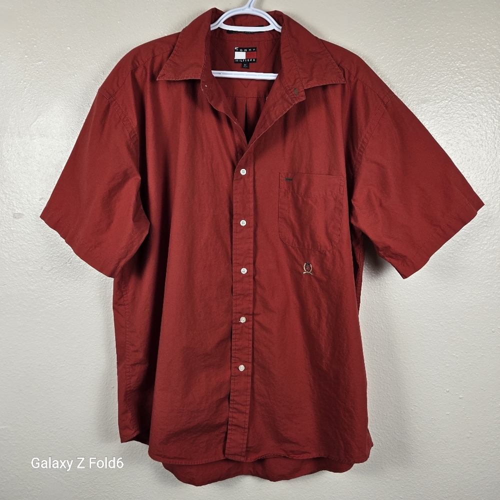 Tommy Hilfiger Men’s XL Crest‎ Logo Shirt Red 100% Cotton Short Sleeve Classic